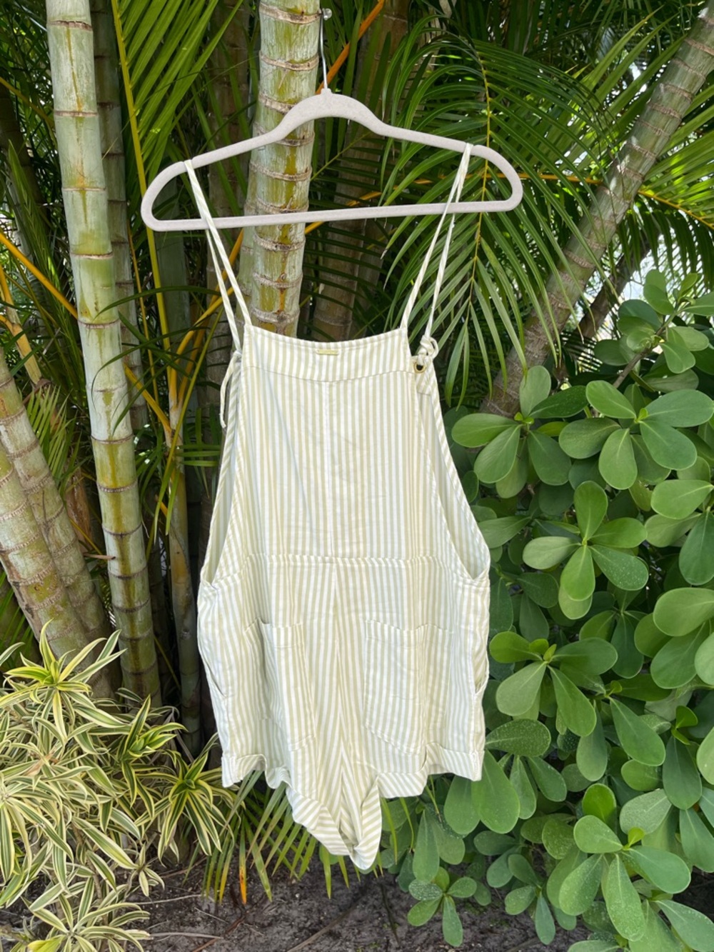 Billabong Light Green and White Striped Short Overalls - Picture 13 of 13